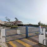 Garden And Sea- Appt T2 Moderne- Vue By Interhome Appartamento