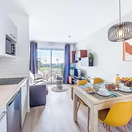 Appartement Garden And Sea 2-4 Pers-vue Mer-piscines By Interhome Les Sables-dʼOlonne